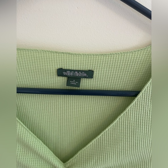 Lime green v neck top - Picture 3 of 3